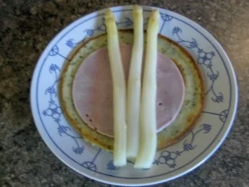 Rezept: Kräuterpfannkuchen verschieden gefüllt Bild Nr. 2 Kräuterpfannkuchen verschieden gefüllt - Rezept - Bild Nr. 2