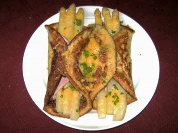 Rezept: Kräuterpfannkuchen verschieden gefüllt Bild Nr. 5 Kräuterpfannkuchen verschieden gefüllt - Rezept - Bild Nr. 5