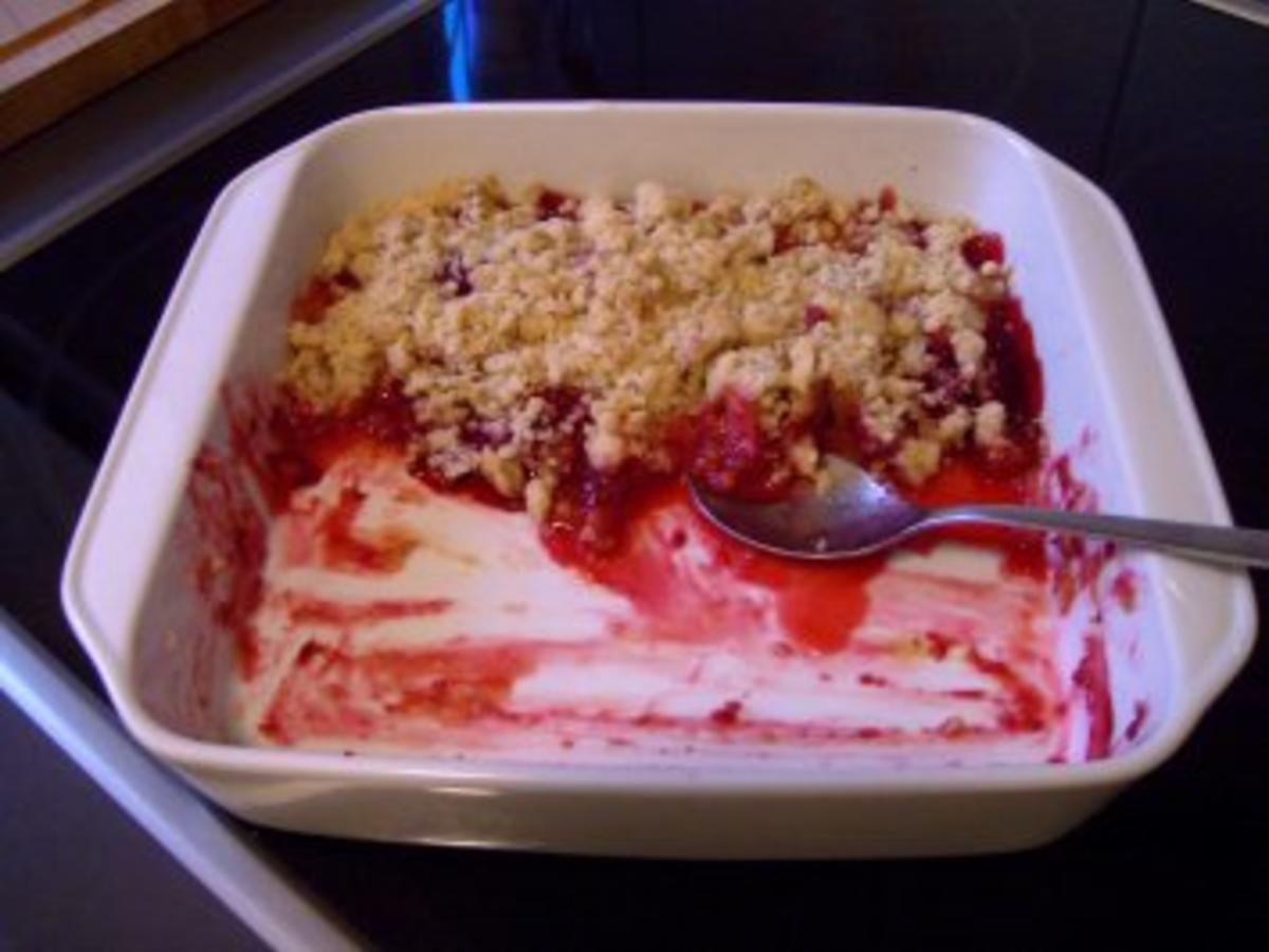 Rhabarber-Himbeer-Crumble - Rezept mit Bild - kochbar.de