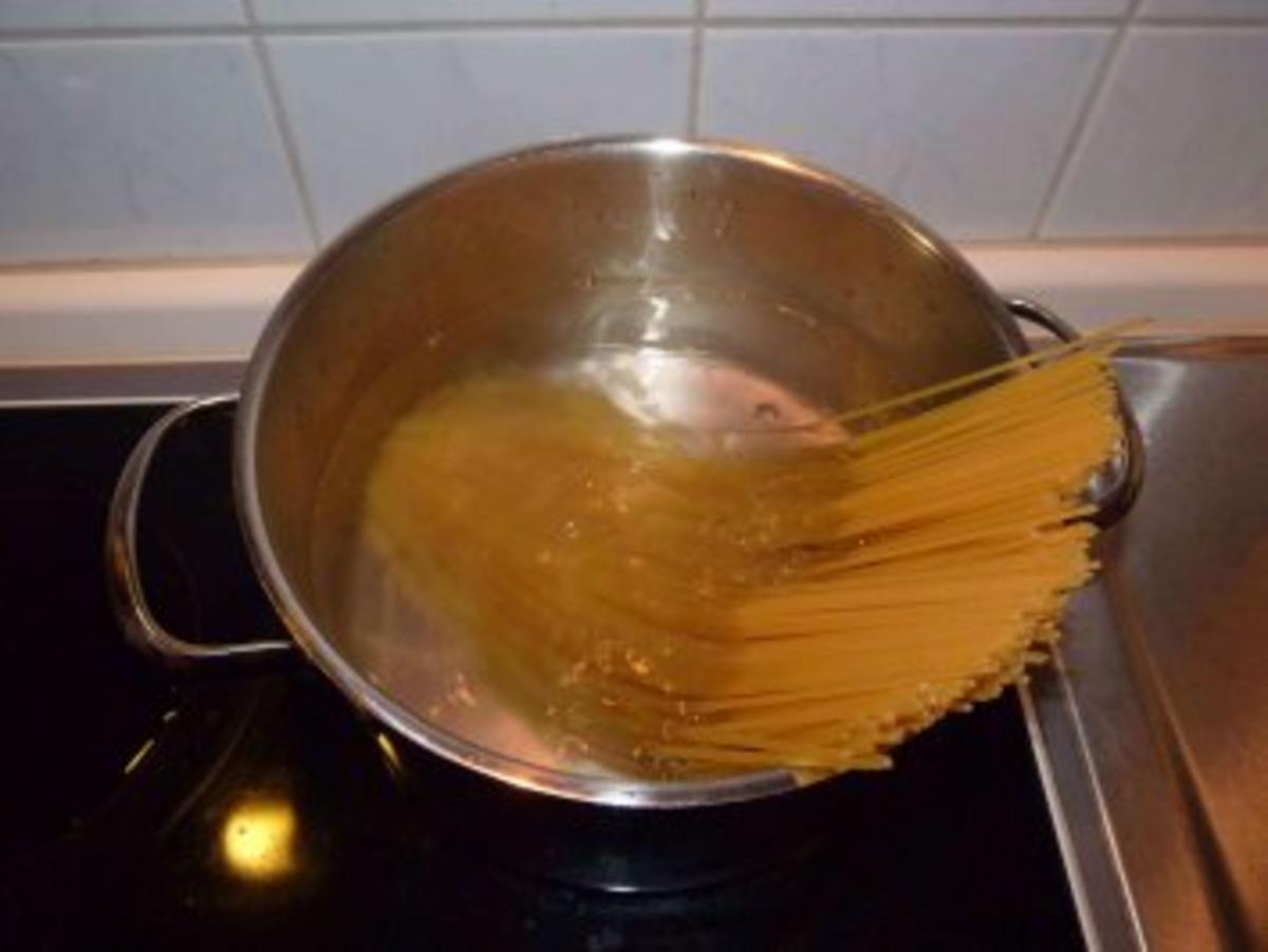 Meeresfrüchte/ Spaghetti mit Garnelen und Rucola - Rezept - Bild Nr. 5