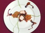 Seeteufel in Parmaschinkenhülle auf roten Linsen - Rezept - Bild Nr. 2