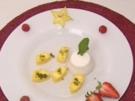 Kokos-Panna-Cotta mit frischer Ananas und Minzzucker - Rezept