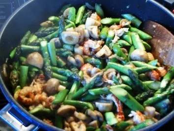 Grüner Spargel mit Krebsschwänzen ***** die 2. - Rezept - Bild Nr. 2