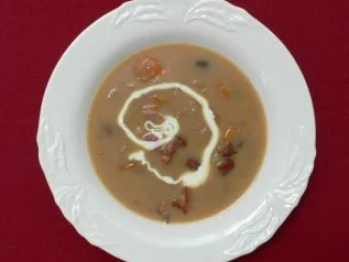 Siebenbürgische Bohnensuppe - "Erdélyi bableves" - Rezept - Bild Nr. 2