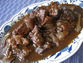 Rinds-Gulasch ... - Rezept