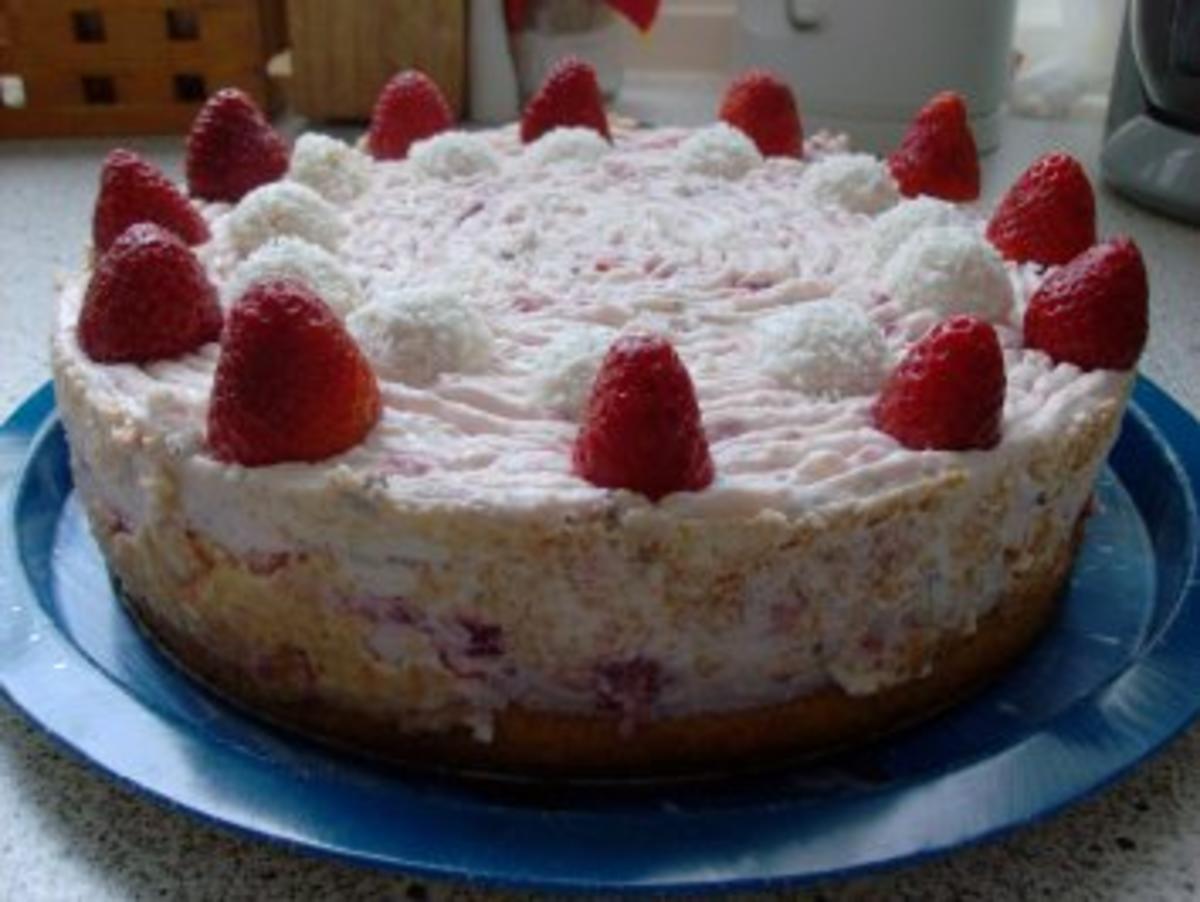 Erdbeer-Raffaello-Torte - Rezept - Bild Nr. 9