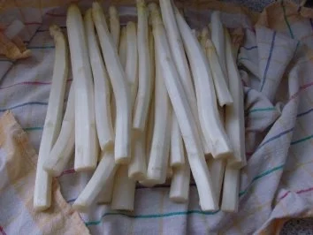 Rezept: Spargelsalat mit Spareribbs in Barbeque-Sauce Bild Nr. 2 Spargelsalat mit Spareribbs in Barbeque-Sauce - Rezept - Bild Nr. 2