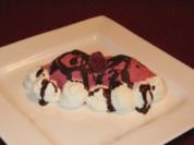 Selbst gemachtes Himbeereis mit Sahne und Schokokruste - Rezept - Bild Nr. 2