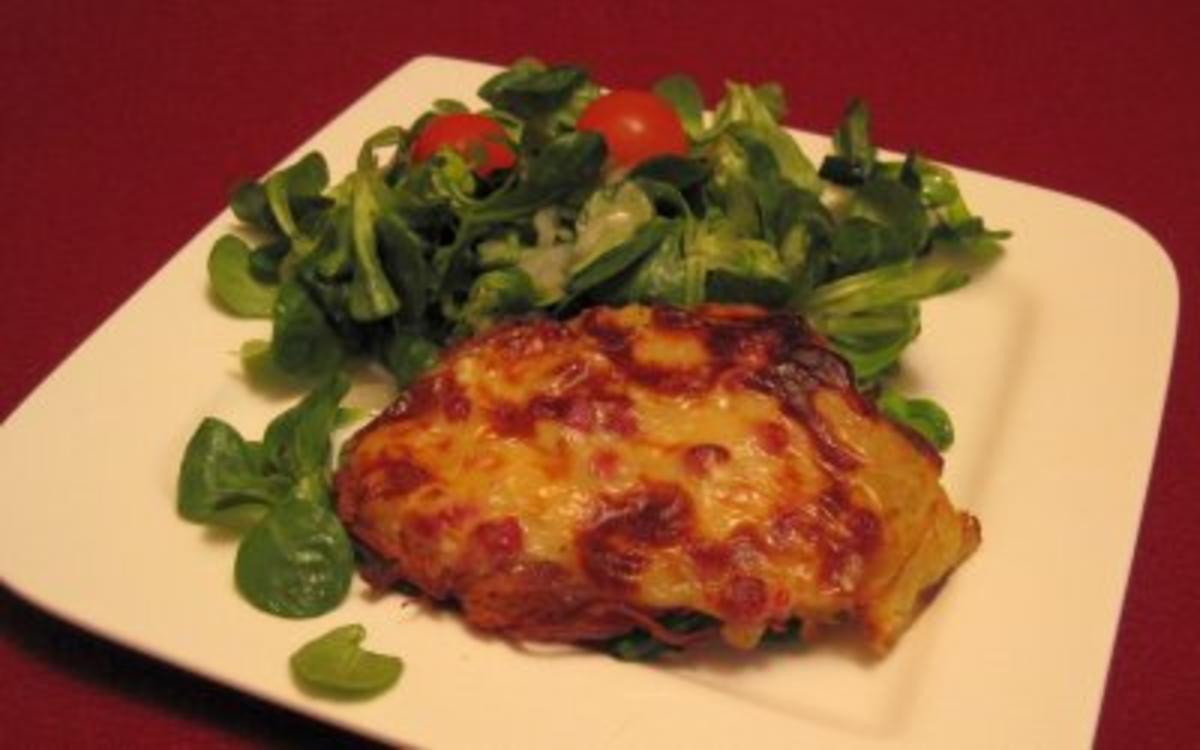 Hessische Kartoffelplätzchen im Feldsalat-Bett - Rezept - Bild Nr. 2