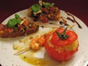 Gefüllte, gebackene Tomate, Bruschetta und Garnelenspieß - Rezept - Bild Nr. 2