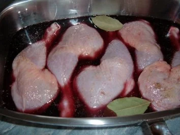 Rezept: Geflügel.......Beschwipste-Hähnchenkeulen Bild Nr. 2 Geflügel.......Beschwipste-Hähnchenkeulen - Rezept - Bild Nr. 2