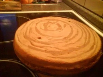 Rezept: Schoko-Pfirsich-Biskuit Bild Nr. 2 Schoko-Pfirsich-Biskuit - Rezept - Bild Nr. 2