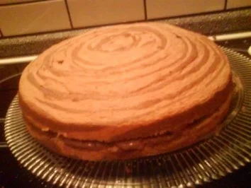 Rezept: Schoko-Pfirsich-Biskuit Bild Nr. 4 Schoko-Pfirsich-Biskuit - Rezept - Bild Nr. 4