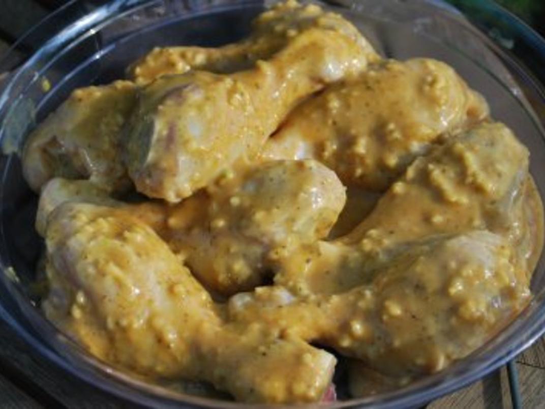 Kleine Hähnchenkeulen mit Honig Senf Kruste vom Grill - schnell ... Kleine Hähnchenkeulen mit Honig Senf Kruste vom Grill - schnell ...