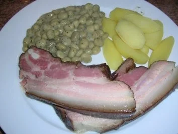 Rezept: Dicke Bohnen mit Speck - deftige Hausmannskost + das Lieblingsessen meines Mannes Dicke Bohnen mit Speck - deftige Hausmannskost + das Lieblingsessen meines Mannes - Rezept