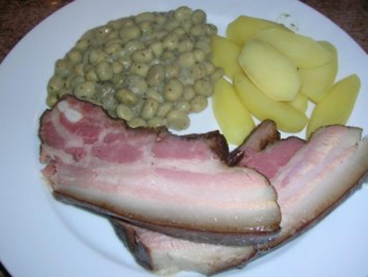 Dicke Bohnen mit Speck - deftige Hausmannskost + das Lieblingsessen
meines Mannes - Rezept von rowiwo