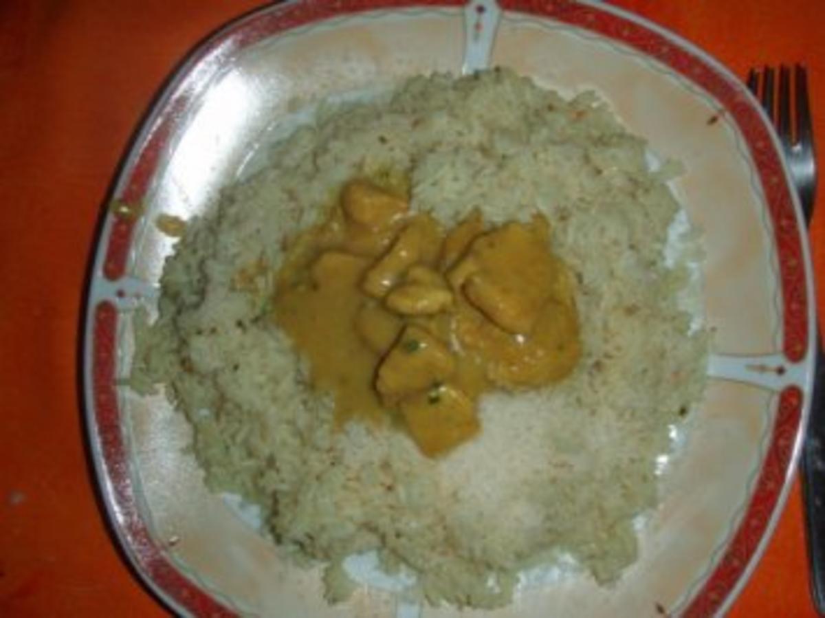 Curry - Reis mit Salat - Rezept