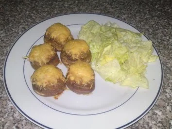 Champignons gefüllt mit Hack - Rezept