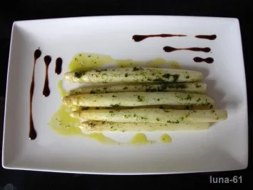 ASPARAGI A MO' DI LUNA - Spargel nach Luna's Art - Rezept