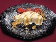 Maracuja-Ricotta-Creme mit frittierten Erdbeeren und Karamell - Rezept - Bild Nr. 2