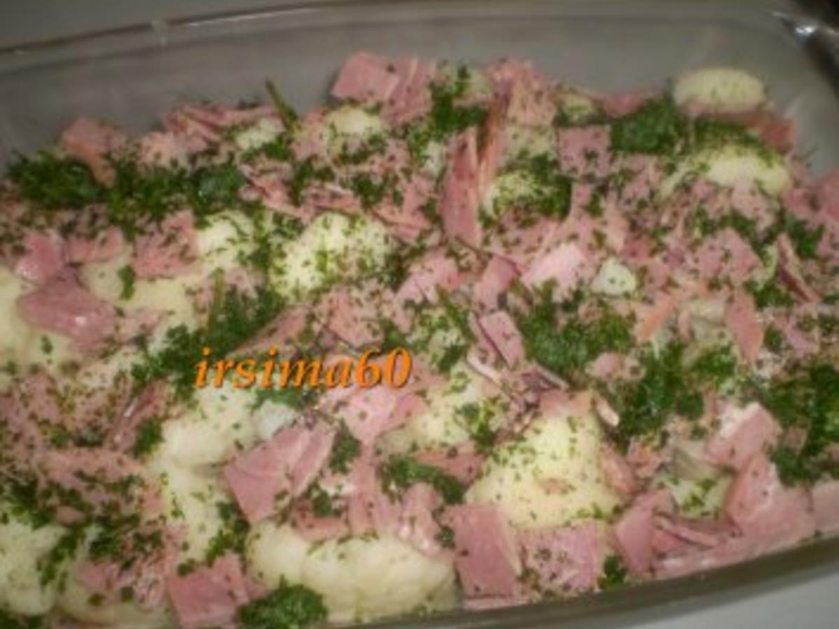 Blumenkohl Auflauf mit einer Käsesoße überbacken - einfach - 99 kcal/100g