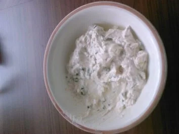 Rezept: Brotaufstrich: Frühlingsfrischer Quark Brotaufstrich: Frühlingsfrischer Quark - Rezept