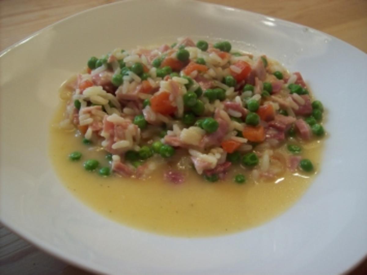 Risotto mit Erbsen und Schinken - Rezept - kochbar.de