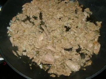 Rezept: Spaghetti mit Thunfischsahnesoße Spaghetti mit Thunfischsahnesoße - Rezept