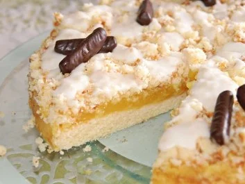 Rezept: Zitronenkuchen mit Orangenpuddingfüllung Bild Nr. 2 Zitronenkuchen mit Orangenpuddingfüllung - Rezept - Bild Nr. 2