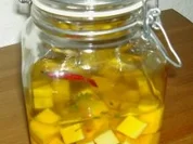 Eingelegter Käse (hier: Gouda) - Rezept