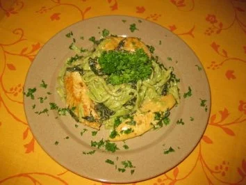 Rezept: * ♥ * Hähnchen taucht ab ins grüne Pfännchen * ♥ * * ♥ * Hähnchen taucht ab ins grüne Pfännchen * ♥ * - Rezept