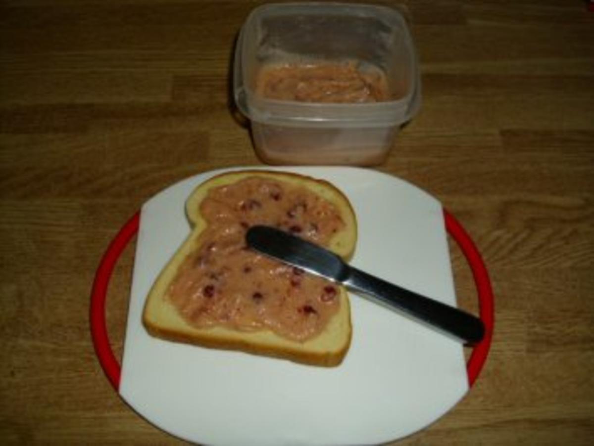 Bilder für Preiselbeerbutter Süßes aufs Brot - Rezept