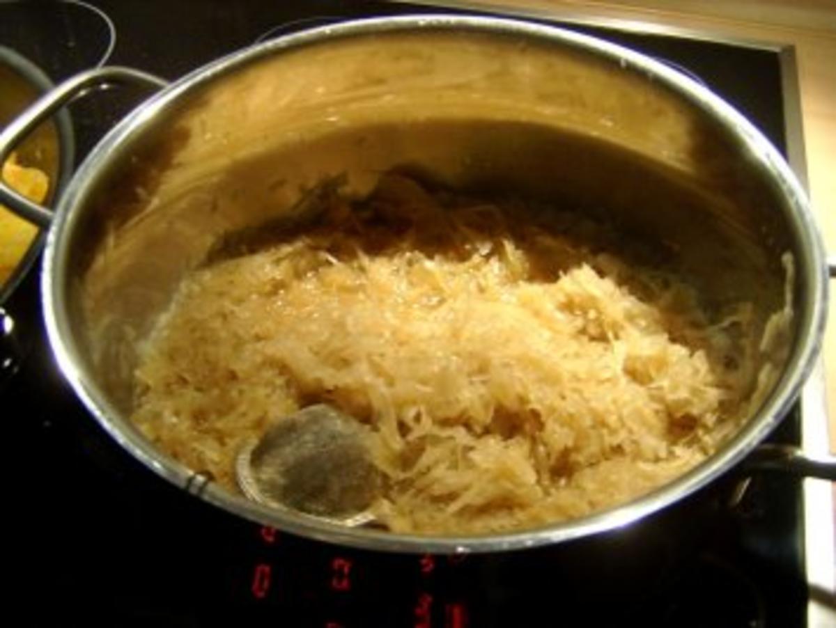Bratkartoffeln mit Sauerkraut und Kölner - Rezept - Bild Nr. 2