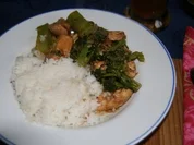Geflügel: Hähnchenbrustfilet China-Art mit Broccoli - Rezept