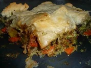 Gemüse-Hack unter Blätterteig - Rezept