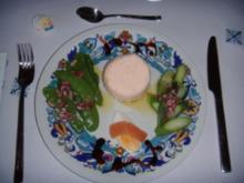 Lachsmousse mit grünem Spargel und Zuckerschoten - Rezept