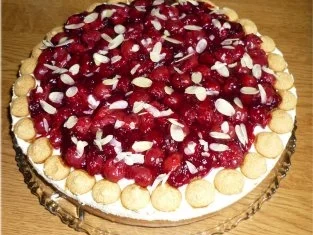 Amaretti-Kirsch-Kuchen - Rezept