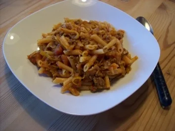 Rezept: Hackfleisch-Makkaroni Hackfleisch-Makkaroni - Rezept