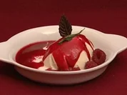 Honigparfait mit passierten Himbeeren (Raúl Richter) - Rezept