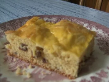 Rezept: Rosinen-Butterkuchen mit einer Schmanddecke Bild Nr. 2 Rosinen-Butterkuchen mit einer Schmanddecke - Rezept - Bild Nr. 2