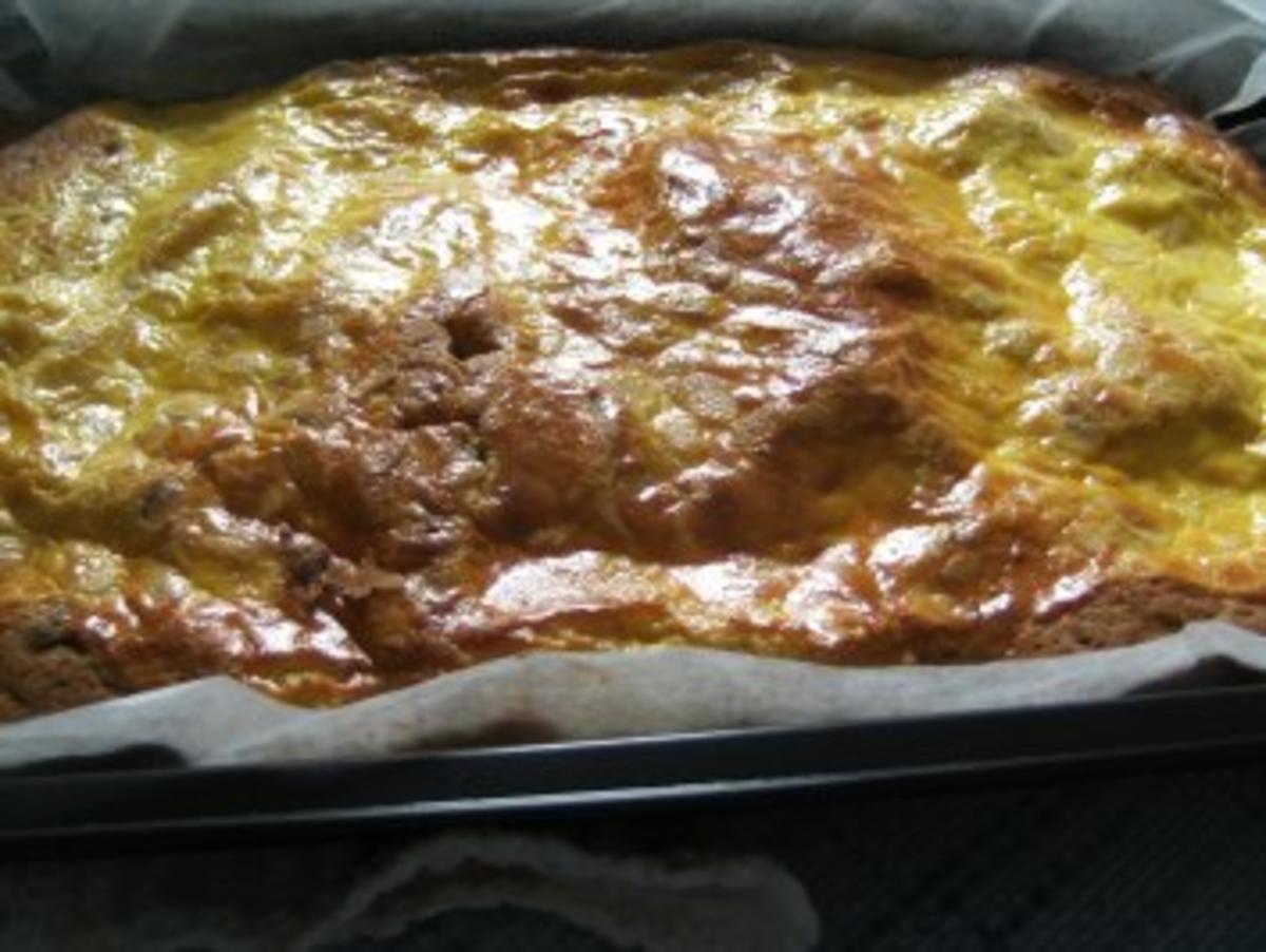 Rosinen-Butterkuchen  mit einer Schmanddecke - Rezept - Bild Nr. 5