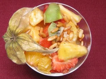 Arabischer Obstsalat mit Nüssen und Grenadine-Soße - Rezept - Bild Nr. 2