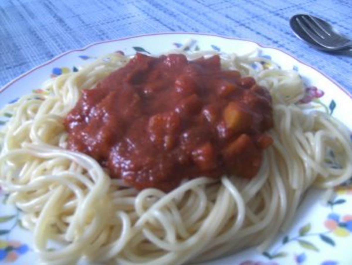 Spagetti in Gemüse-Tomaten-Soße - Rezept