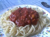 Spagetti in Gemüse-Tomaten-Soße - Rezept