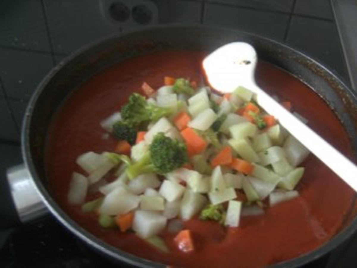 Spagetti in Gemüse-Tomaten-Soße - Rezept - Bild Nr. 8