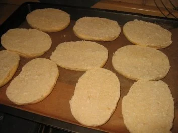 Rezept: Party: Saftige Pizza Semmeln Bild Nr. 3 Party: Saftige Pizza Semmeln - Rezept - Bild Nr. 3