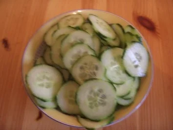 Feiner Gurkensalat - Rezept - Bild Nr. 8