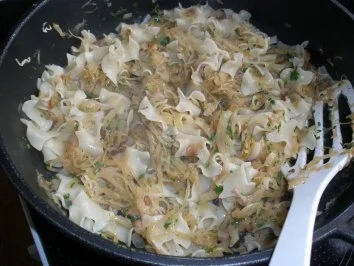 Rezept: Beilage - Krautfleckerl Bild Nr. 3 Beilage - Krautfleckerl - Rezept - Bild Nr. 3