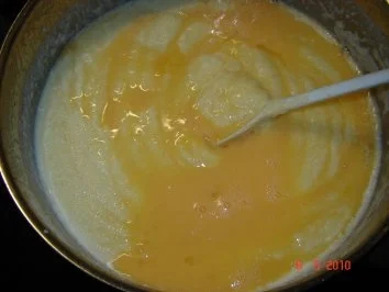 Rezept: Vegetarisch : Griesschnitten mit Rhabarberkompott Bild Nr. 2 Vegetarisch : Griesschnitten mit Rhabarberkompott - Rezept - Bild Nr. 2