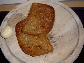 Beilage: Geröstetes Brot mit Knoblauch - Rezept